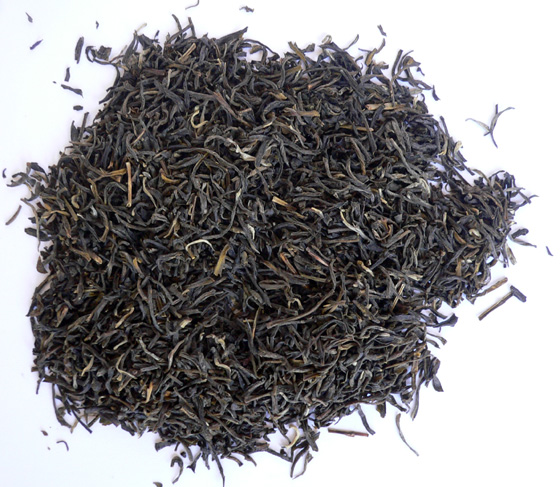   Zelený čaj strednej triedy z provincie Yunnan - príjemnej vône a chuti.          Tento jemný, zelený, príjemne zvieravý čaj neutrálnej...