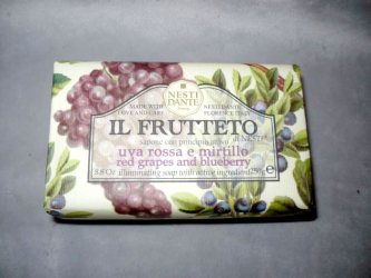 Mydlo Il frutteto - červené hrozno a čučoriedka 250g