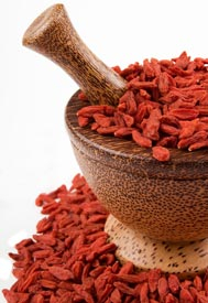 Goji (godži) sú sušené plody Kustovnice čínskej (Lycium chinensis). Goji majú sýto červenú farbu a sú veľké asi ako sušené hrozienka....